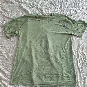 lululemon athletica green metal vent tech short sleeve shirt 2.0